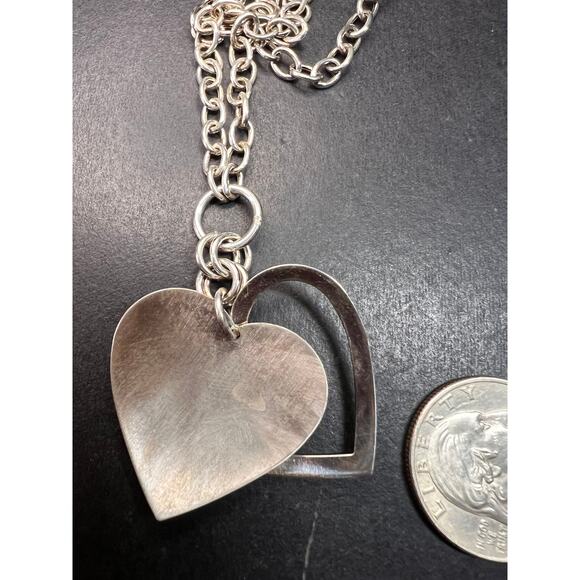 Vintage sterling silver heart framed pendant and chain necklace - Picture 4 of 16